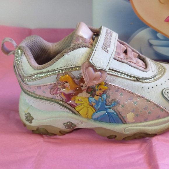 Disney Princess Toddler Light Up Aurora Belle 7 - Picture 5 of 12